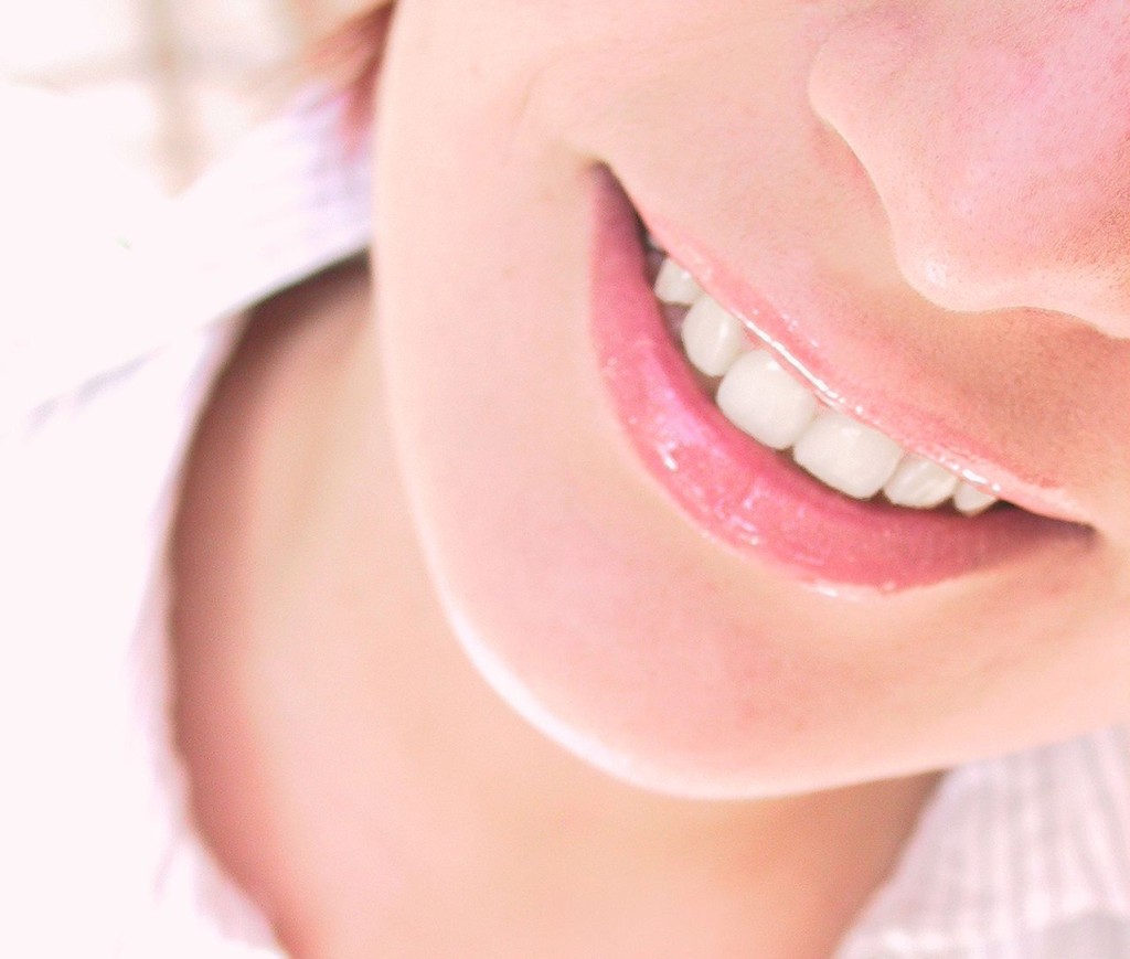 Bleeding Gums? Here’s What it Means • Southeast Dental